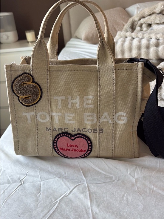 Marc Jacobs Handbags - Marc Jacobs Beige Canvas Tote with Pink Patch and Black Strap
